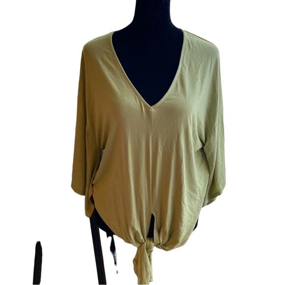 SZ S Saints and Hearts bamboo sage green tie front oversized boho blouse - Picture 1 of 7